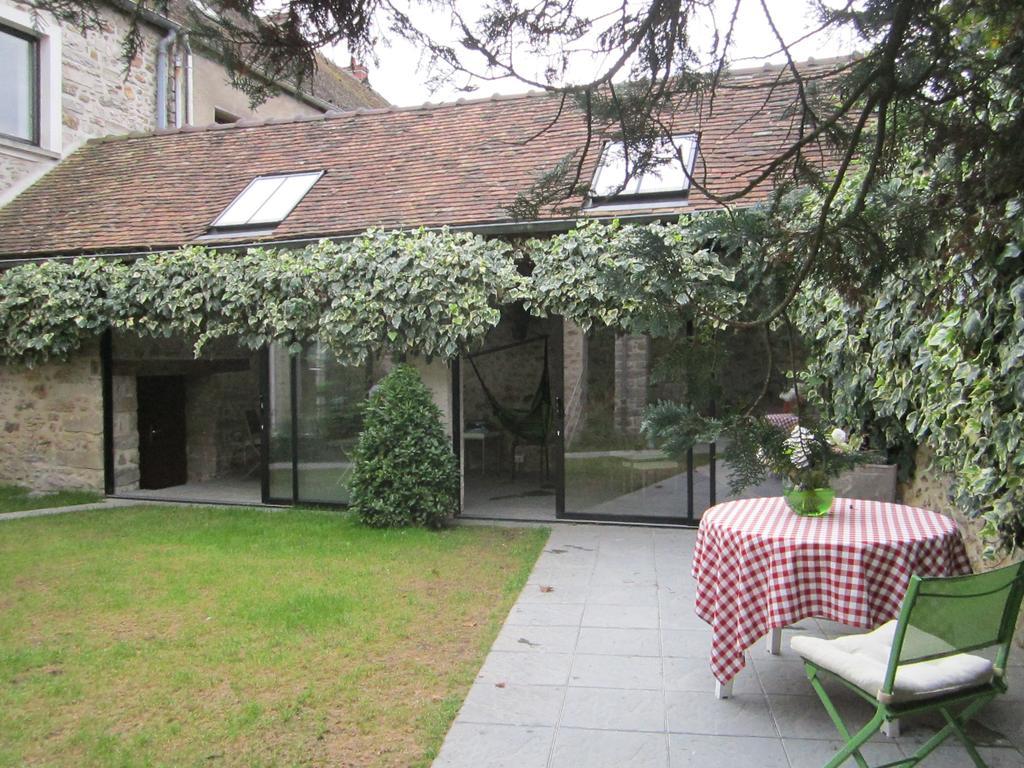 Le Nid D'Hirondelles Bed and Breakfast Perthes-en-Gatinais Εξωτερικό φωτογραφία